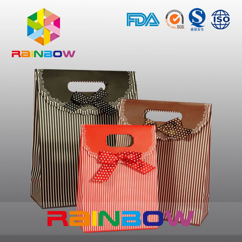Colorful Printed Paper Bag For Gift / Candy , Customized Paper Bag With Handle
