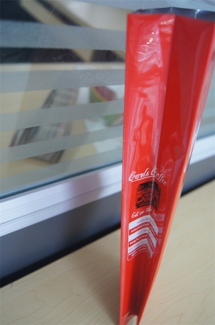 Customized side gusset aluminum foil coffee bags with valve , red green