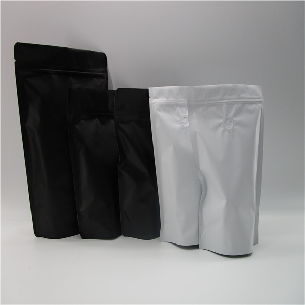 Matte Black Foil Stand up Pouch With Zipper , foil bags for food packaging