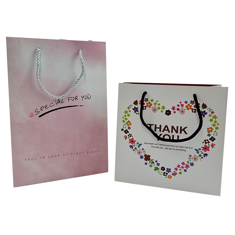 High Quality Recyclable Customize Design Fancy String Handle Shopping Paper Bag