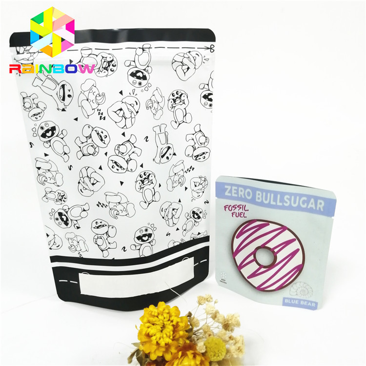 Matt Finish Pet Food Pouch with Reusable Feature and Zipper Closure