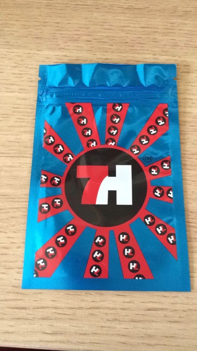 Glossy Foil Plastic Zipper Bags 7h Custom Label Printed For CBD Seeds Capsules