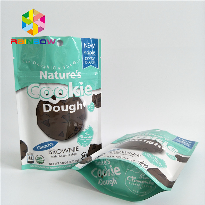 Small Size Snack Food Packaging Bags With Zipper Top Handle Customized Color