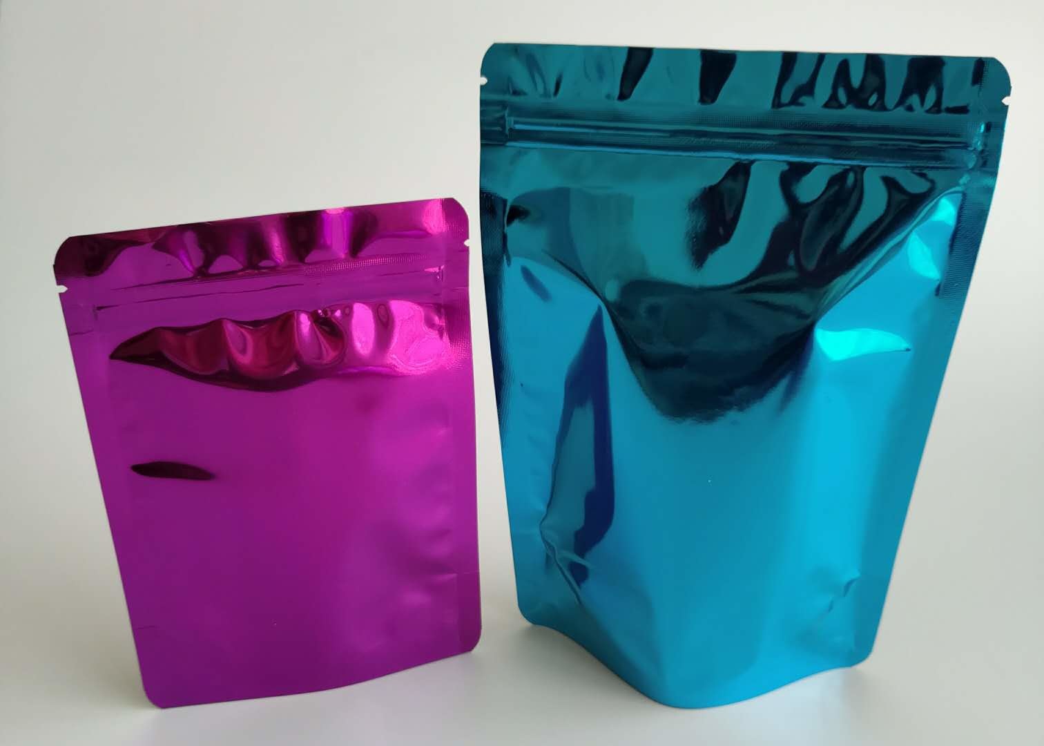 Heat Seal Plastic Pouches Packaging Aluminum Foil Different Colors For Sock Towel