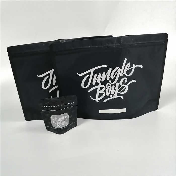 Stand Up Herbal Incense Packaging Aluminum Foil Bags Matt Black Customized Size