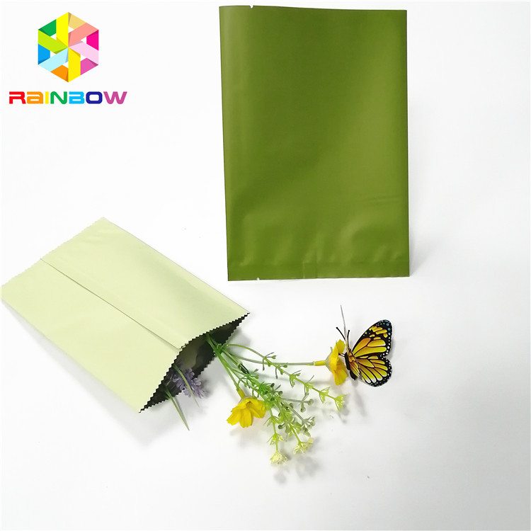 Customized Logo Foil Pouch Packaging Middle Sealing Moisture Proof For Candy