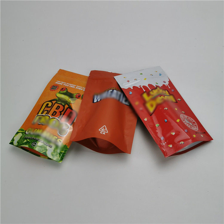 Food Grade Resealable Stand Up Pouches CBD Gummies Snack Packaging Bag With Window