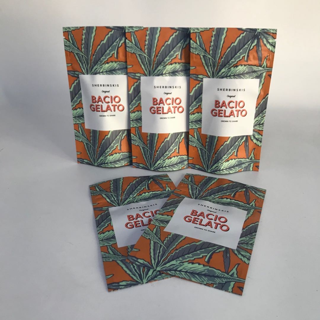 Custom Accepted Matte Aluminum Foil Stand up Cannabsis Packaging Bags