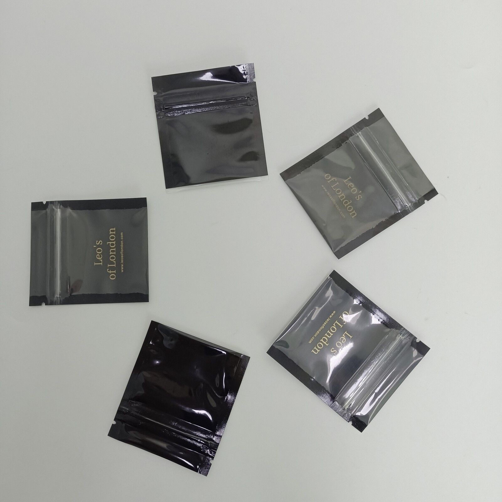 SGS MOPP VMPET Plastic Packaging Zipper Bag Gravure Printing For Gift Packaging